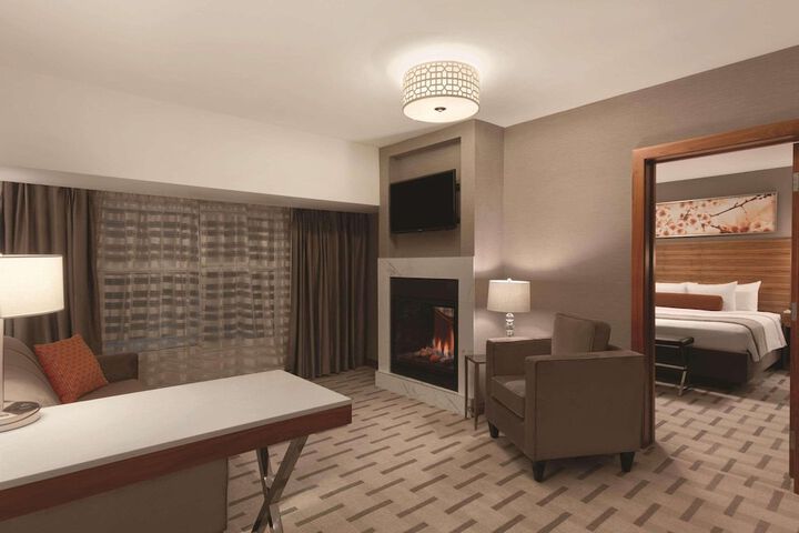 Room 34 of 63
