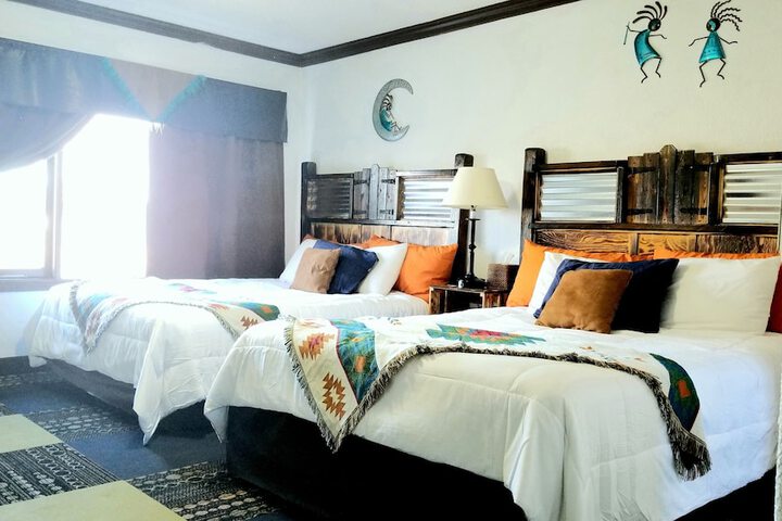 Room 16 of 37