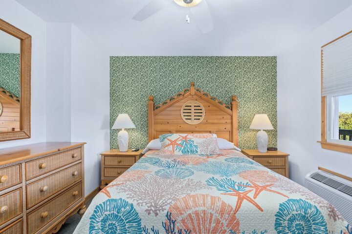Ocracoke Harbor Inn