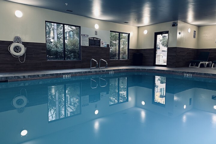 Pool 3 of 18