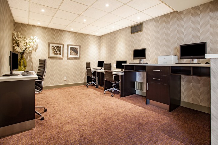 Holiday Inn Toronto - Intl Airport by IHG