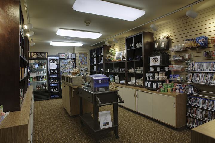 Gift Shop 94 of 99