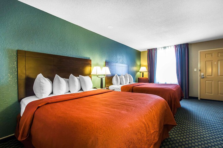 Room 20 of 32