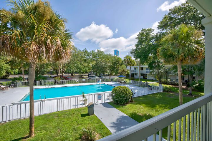 Pool 5 of 40