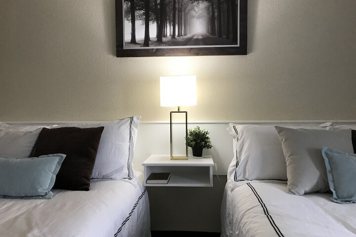 Room 14 of 30