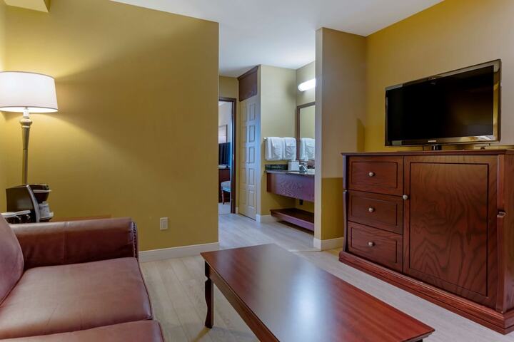 Room 10 of 45