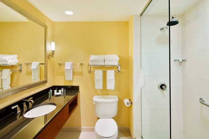 Room 43 of 61