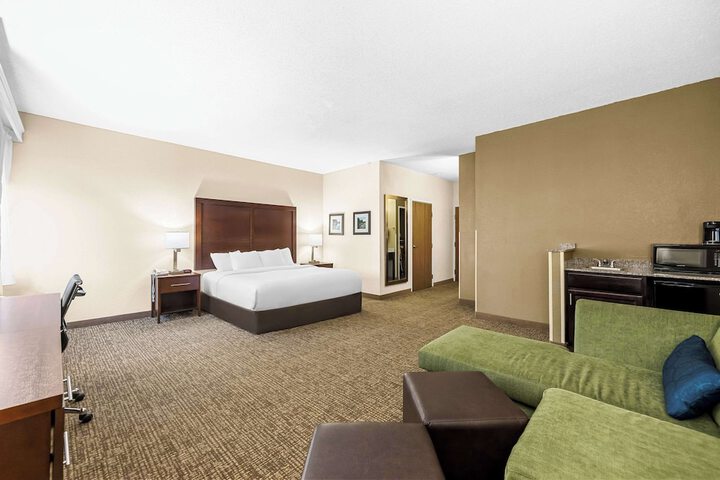 Room 46 of 72