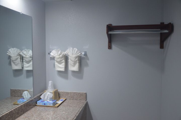 Room 14 of 34
