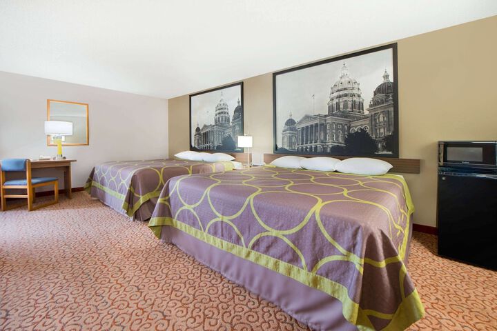 Room 18 of 25