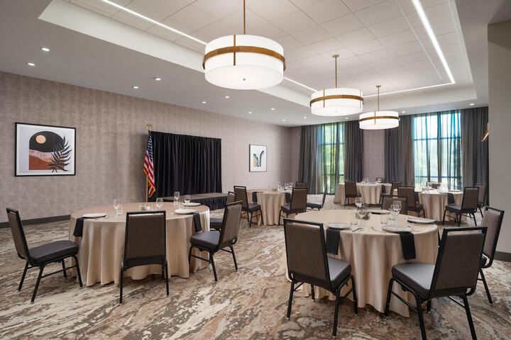 Embassy Suites by Hilton at Hot Springs Convention Center