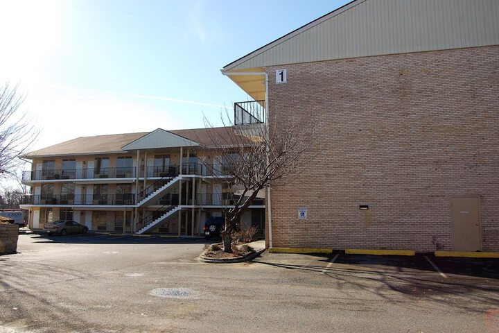 Hotel 9 of 42