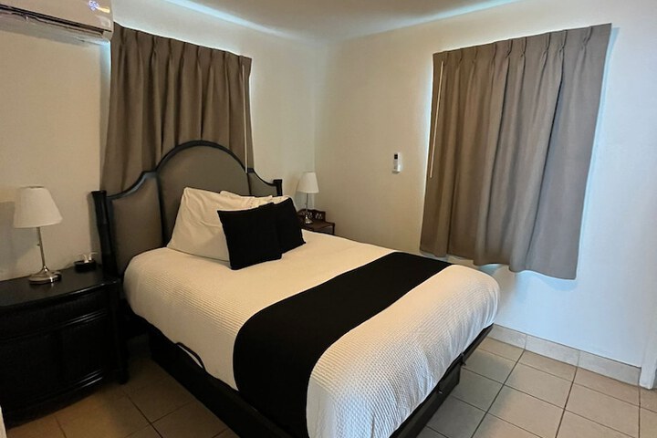Holiday Isles Resort
