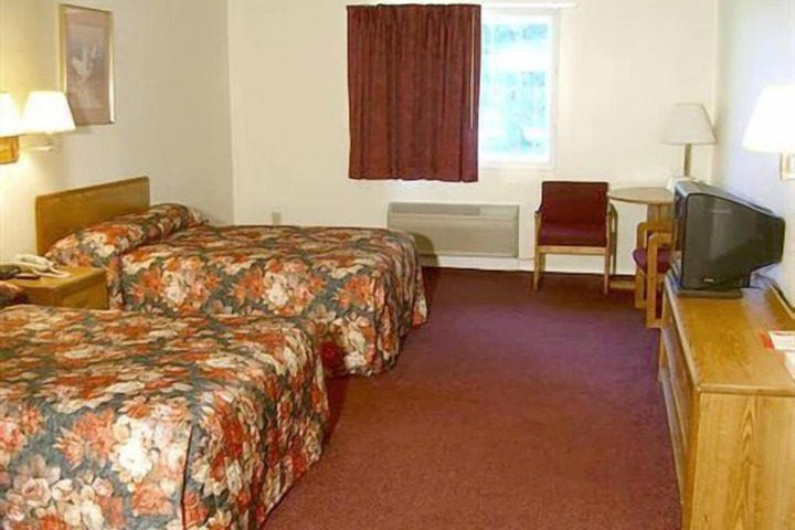 Travelers Inn