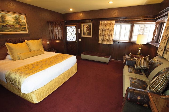 Room 34 of 461