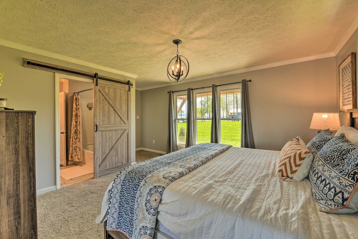 Riviera Paradise W / Private Dock! 4 Bedroom Home by RedAwning
