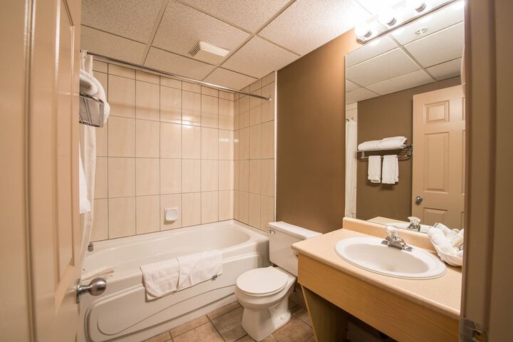 Room 19 of 38