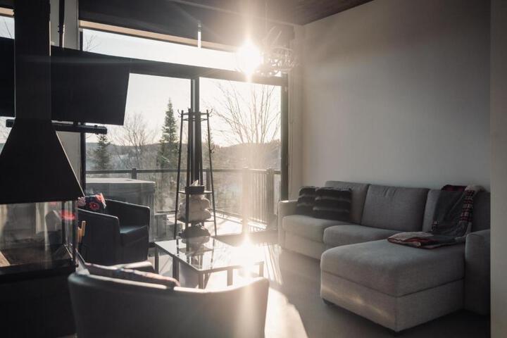 Loft Exécutif CherLieu de luxe avec vue sur golf et montagnes