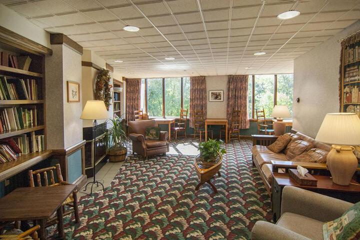 Potawatomi Inn & Cabins