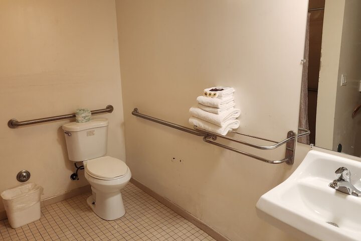 Room 29 of 33