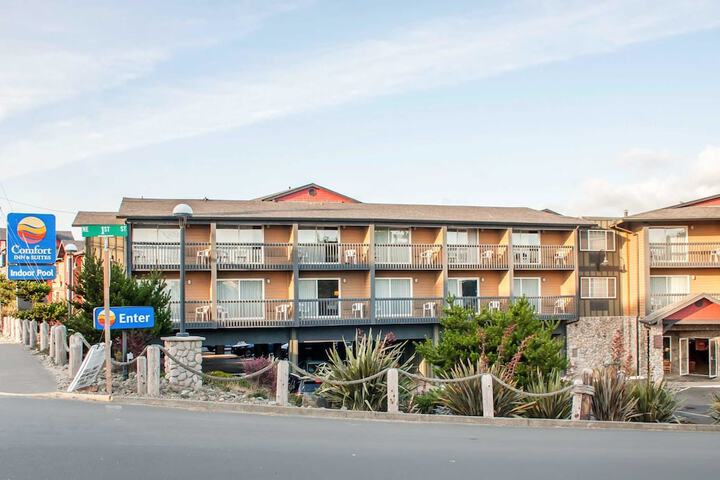 Comfort Inn & Suites Lincoln City