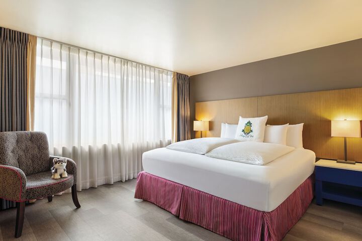Staypineapple Hotel Rose, Downtown Portland