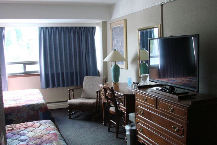 Moby Dick Inn