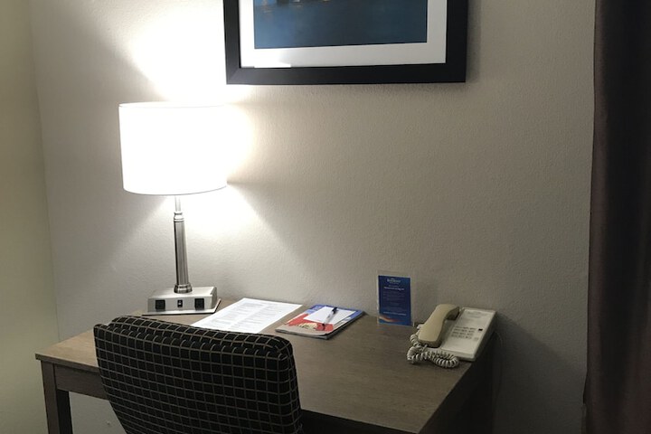 Room 22 of 30