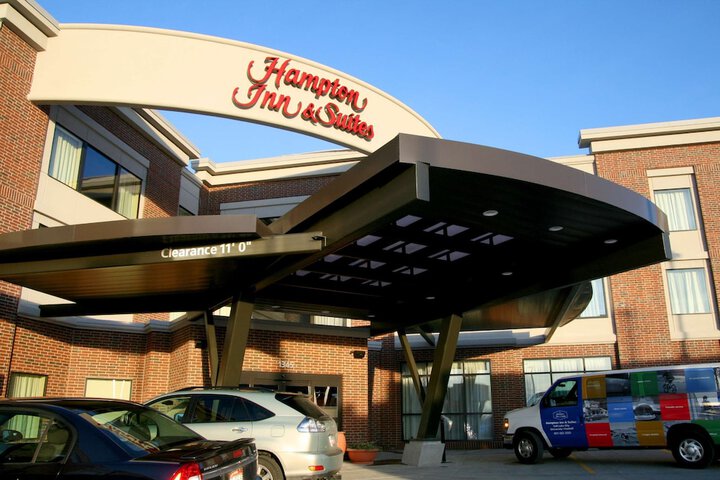 Hotel 1 of 83