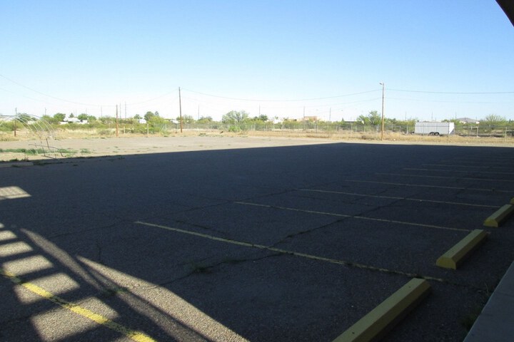 Property Grounds 27 of 27