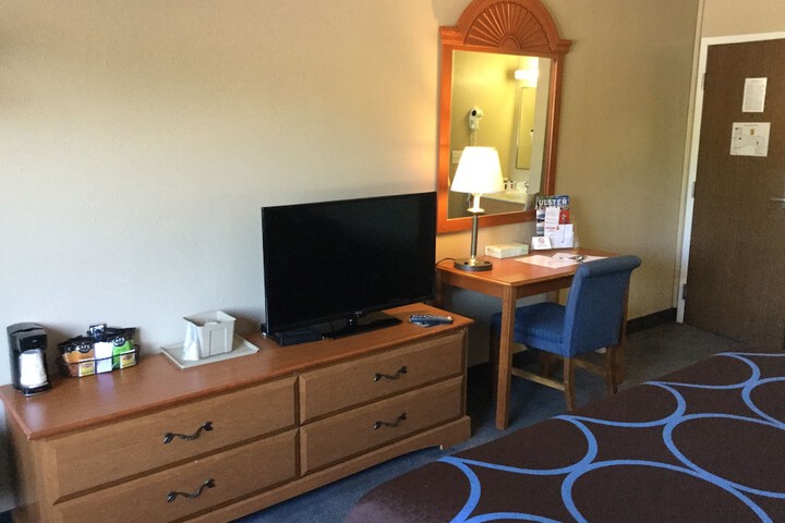 Room 18 of 26