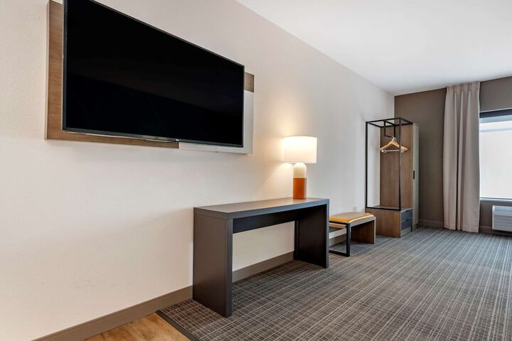Room 12 of 29