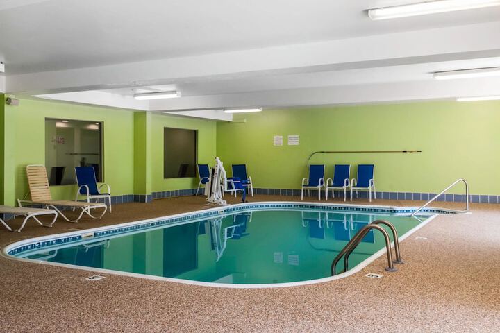 Pool 4 of 31