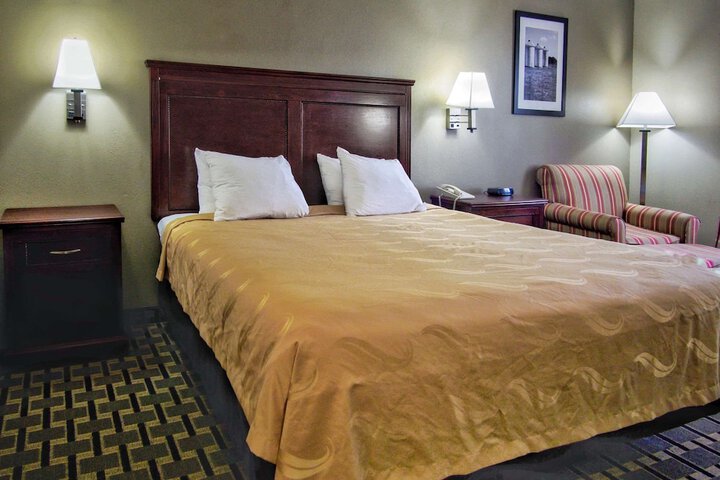 Room 30 of 43