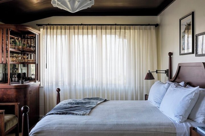 Room 20 of 48