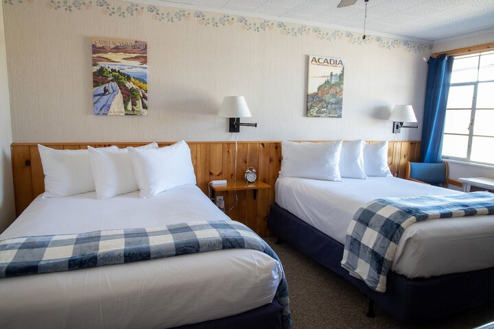 Isleview Motel and Cottages