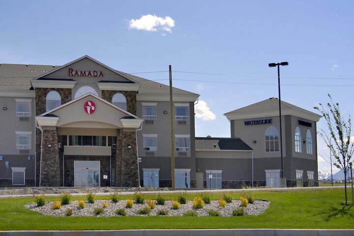 Hotel 2 of 33