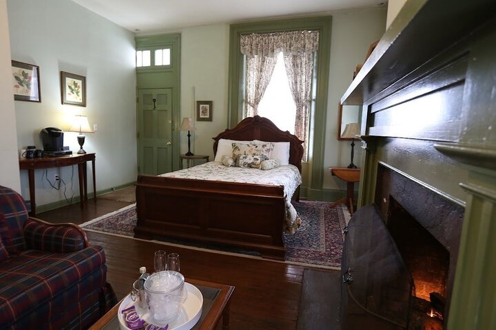 Room 21 of 57