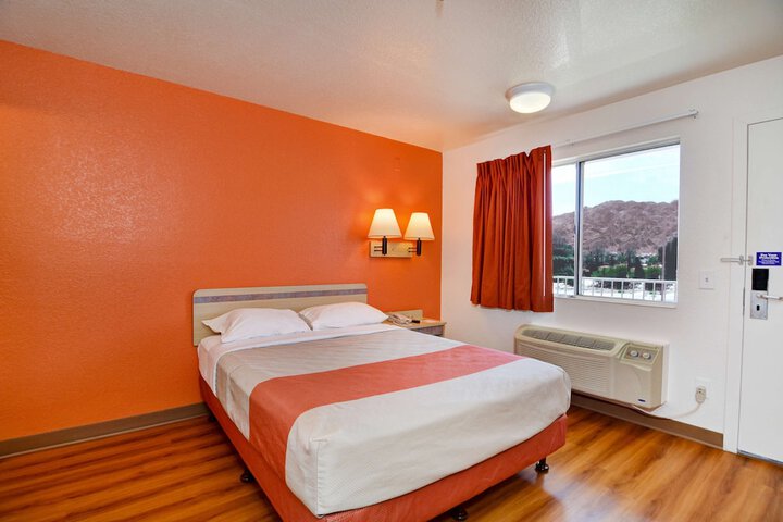 Room 21 of 26