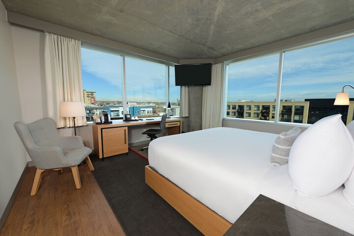 Room 38 of 64
