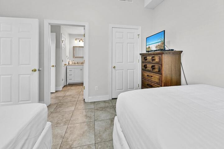 Room 21 of 51