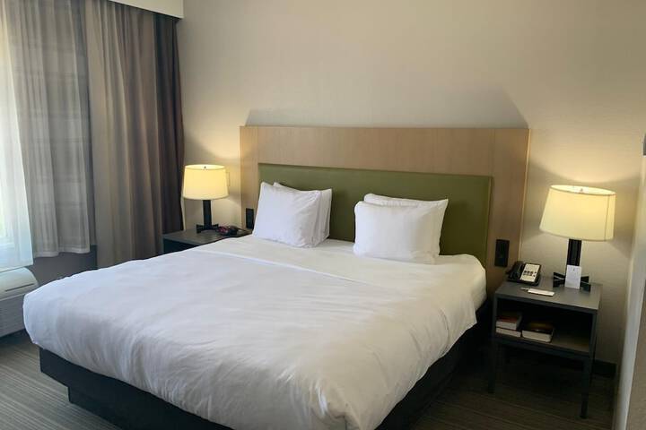 Room 43 of 90