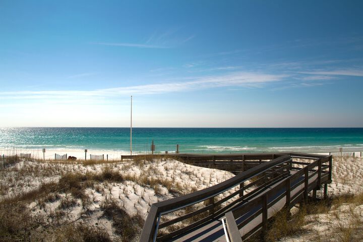 Wavecrest Lodge