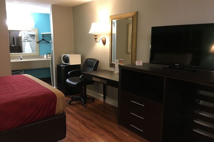 Room 19 of 51