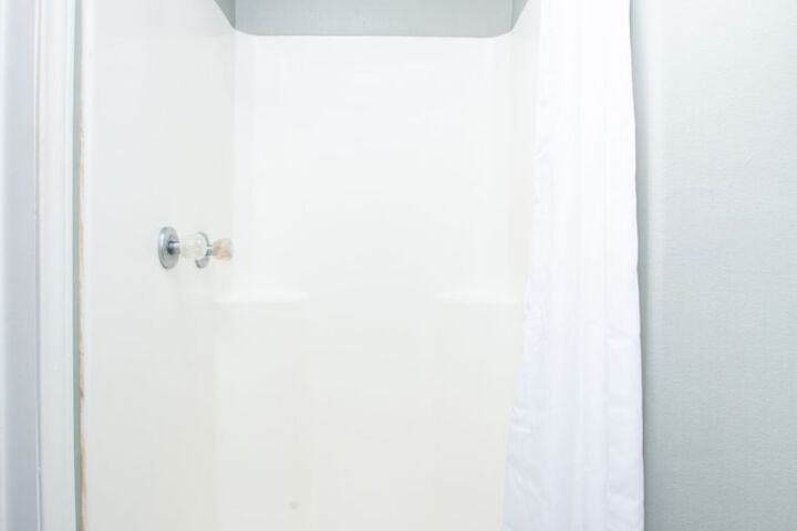 Room 18 of 38