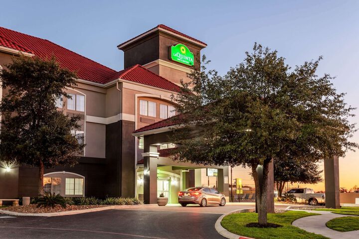 Hotel 4 of 56