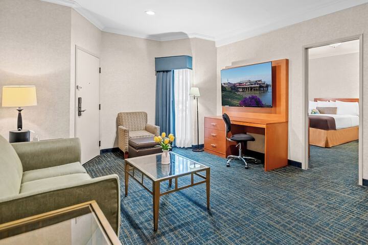 Room 30 of 60
