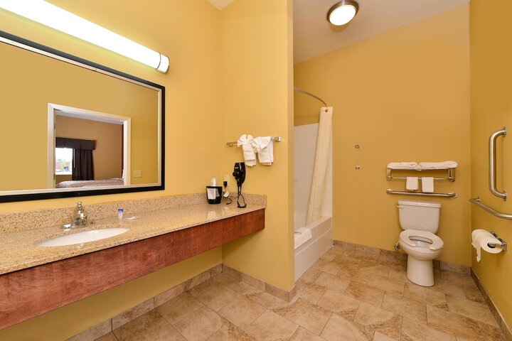 Room 16 of 26