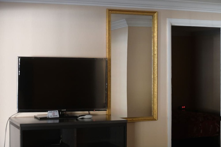 Room 61 of 107
