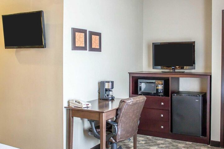 Room 48 of 62